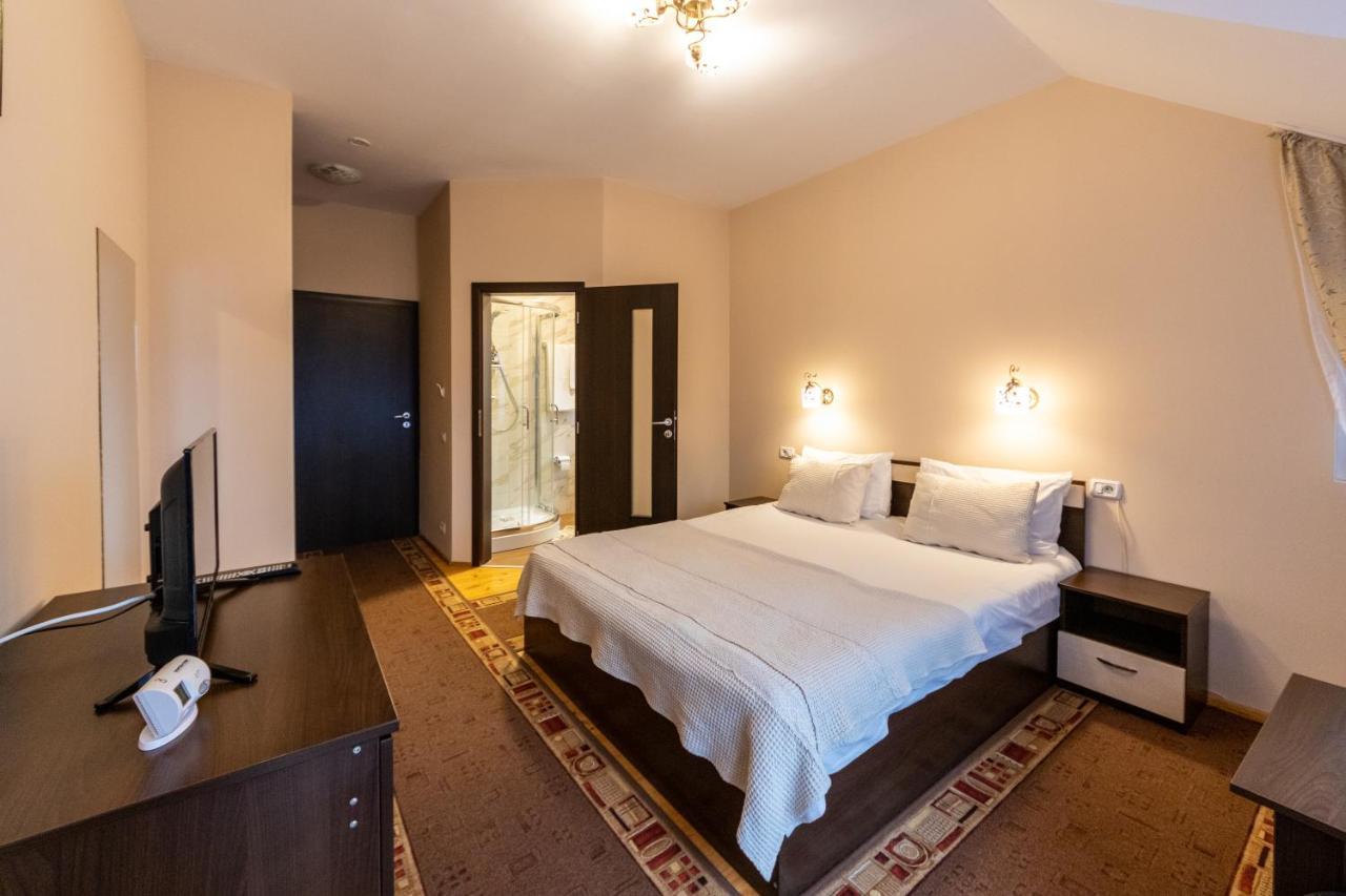Pension Master Sinaia Exterior photo